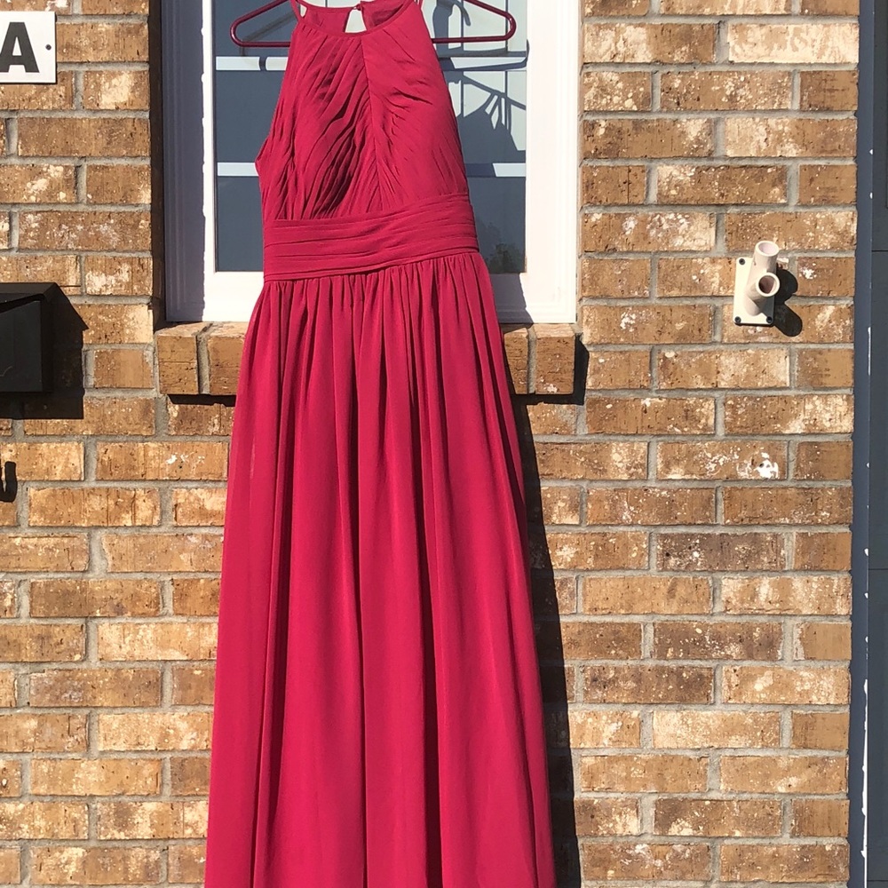 Formal dress with key hold back
